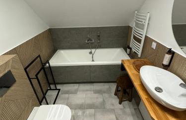 Enklawa Winiec - nowoczesny dom nad jeziorem, 6 sypialni, jacuzzi - Foto 32