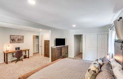 1 Mi to Lake Crestline Cabin with Deck and Gas Grill! - Foto 15