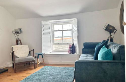 Quaint Cosy Cottage Mousehole - Photo 9