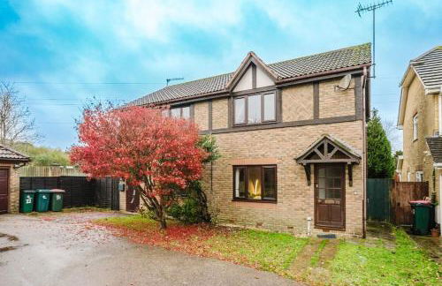 Fowler House 2 Bedroom ,Free WIFI, Parking, Crawley, Close to Gatwick Airport, Contractor friendly, business travellers - Foto 26