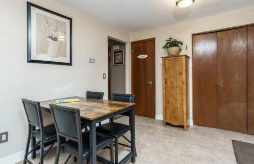 #StayInMyDistrict Eclectic Boise Townhouse near St Als - Foto 13