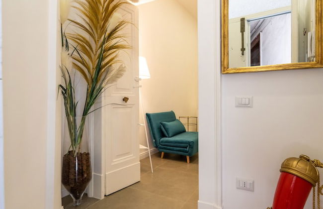 Palazzo della Porta - Via Toledo 55 - Foto 18