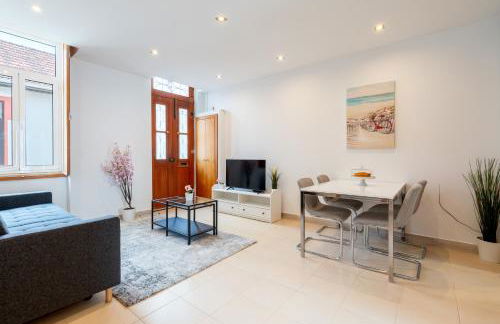 HostWise - Traditional House with Terrace - Foto 13