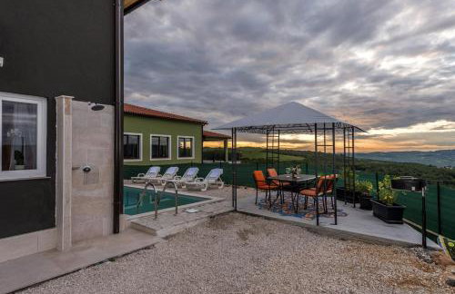 Villa Art House with Pool - Foto 29