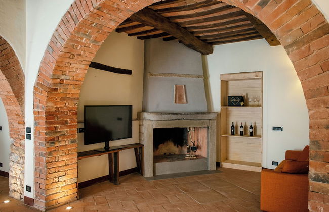 Villaluce Wine Agriturismo - Photo 19