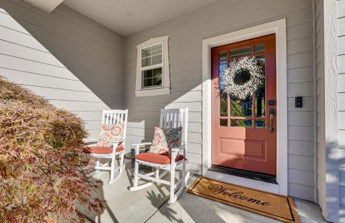 Spacious Home with Swim Spa and Deck in Medford! - Foto 33