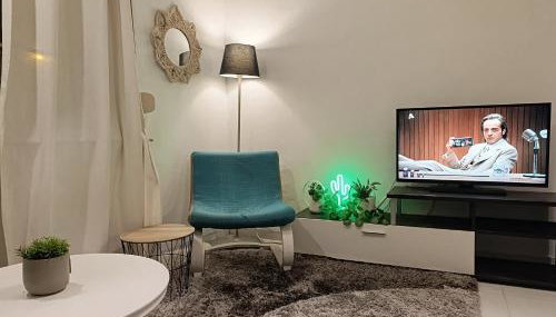 Isalos Urban Oasis Thessaloniki - Tranquil Garden Retreat - Walk to City Center - Free Easy Parking - Near Helexpo & University - Foto 5