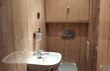 Apt 90m2, 8 os, 2 salony, 2 sypialnie, centrum - Photo 29