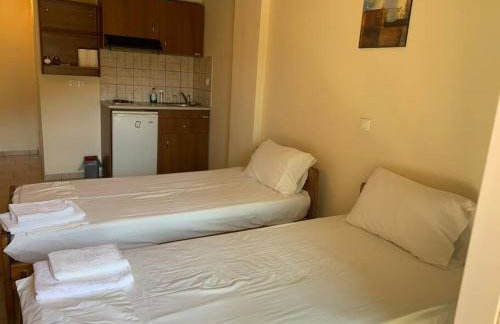 Despina Studios 4 beds with loft and kitchenette # 8 - Foto 6