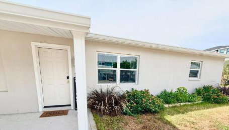 Luxurious 3 bedrooms 2 bath Ultimate Beach Life! 5 min walk to beach! - Foto 4