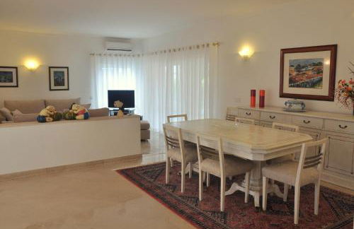 Luxury 3 bedroom Villa with Private Pool - Photo 16