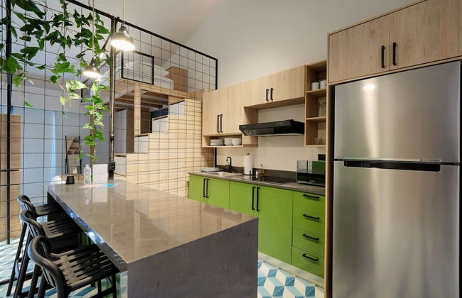 w Comfy Loft in Santa Ana - Photo 1