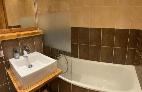 LES MOUTIERES 3 étoiles - 46m2, SKIS AUX PIEDS, 6 pers TIGNES - Foto 11