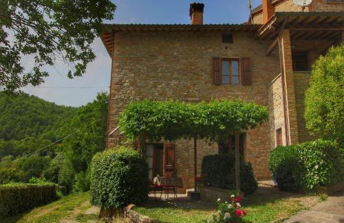 Farmhouse With Stables, Horses and the Ability to Make Horseback Riding - Photo 18
