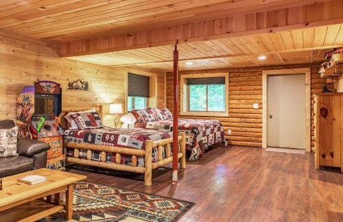 Aurora Basecamp at Pictured Rocks Sleeps 10 - Foto 18