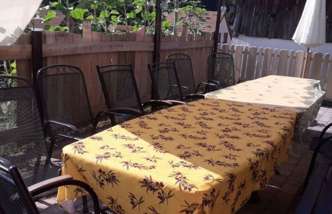 Ground Floor Palatine - Photo 1