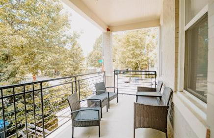 The Grand DC Stay with Deck and Parking - Photo 14