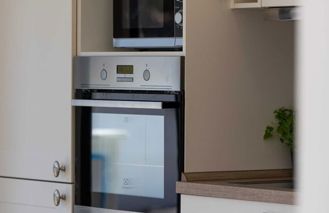 Dazzling Kaštel Novi Villa With Private Pool and Scenic Sea Views - Foto 14