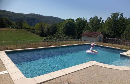 Gite st cirq Lapopie piscine vue imprenable - Foto 3