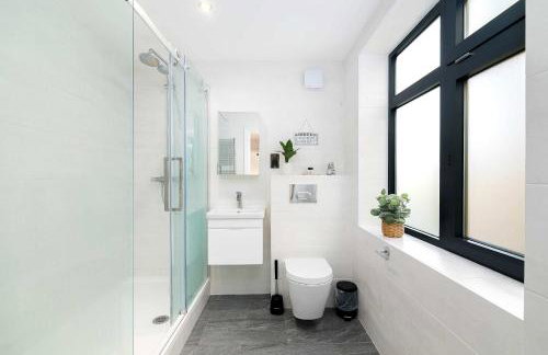 Stylish Hoxton 2 Bedroom 2 Bathroom Apartment Near Shoreditch, Sleeps 6 - Foto 13