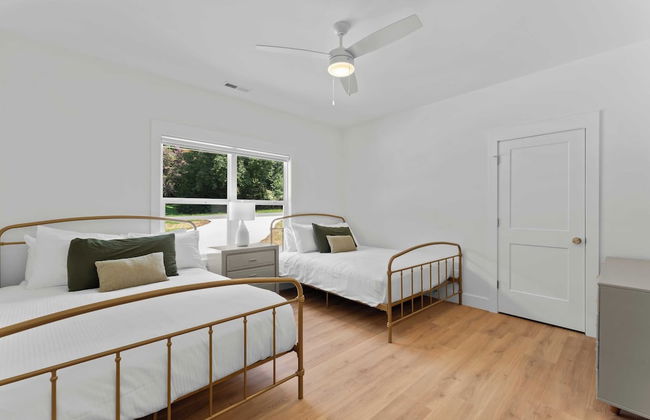 Hideaway Cove Private Dock, Firepit, New Build - Photo 28