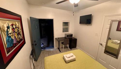 Charming Studio Cabin under Oak tree 2 mins walk to Magazine quiet neighborhood - Foto 5