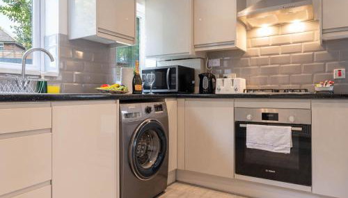 Four Bedroom House - Parking - Garden - Netflix 22C - Foto 2, toaster