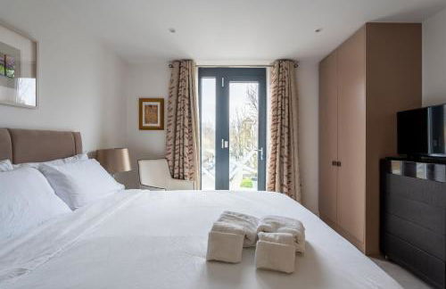 Modern, fully furnished apartment with ensuite, private balcony and elevator in Notting Hill - Foto 39