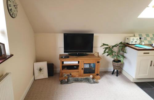 Cozy One-bed Apartment in Nottingham - Photo 5