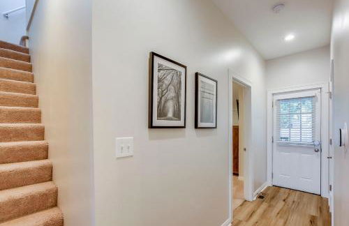 Relaxing Home with Hot Tub Near Expo Center and Downtown - Foto 21