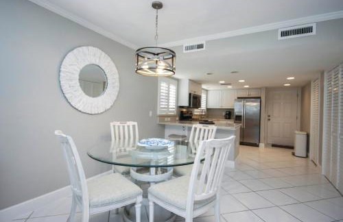 Tranquil 2nd floor beachfront condo on Sanibel Island 2A2 - Foto 29