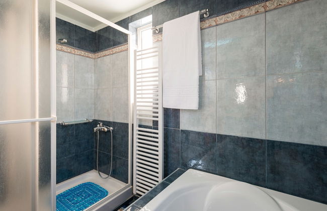 Steps to the Beach Spacious Home-Parking - Foto 43