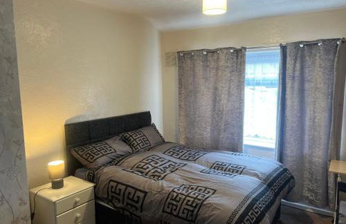 Five Oaks House- Entire 3 Bedroom House for Family & Contractors with up to 5 sleep- NO PARTIES ALLOWED - Foto 16