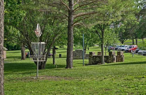 Cute Emporia House - Mins to Downtown and ESU! - Foto 29