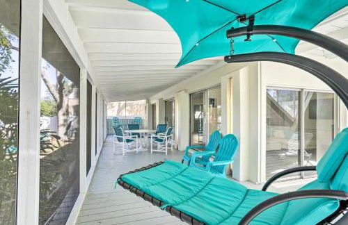 Tropical Waterfront Home Central Location! - Foto 25