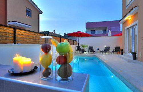 Villa with private pool in village Jadreški - Foto 3