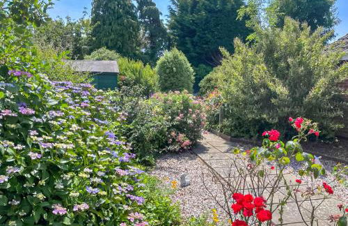 Rest-A-While - Photo 16