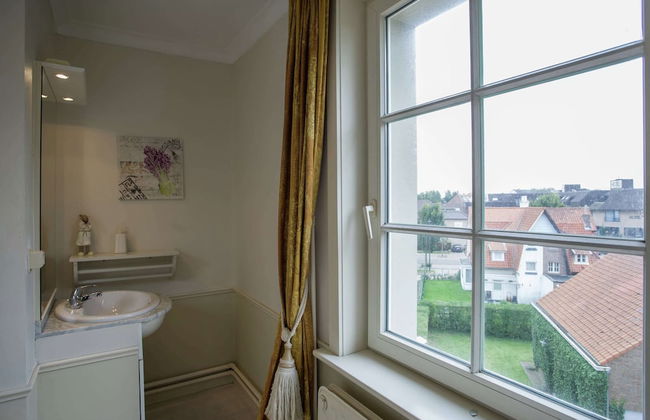 Beautiful Villa Near the Sea - Photo 43