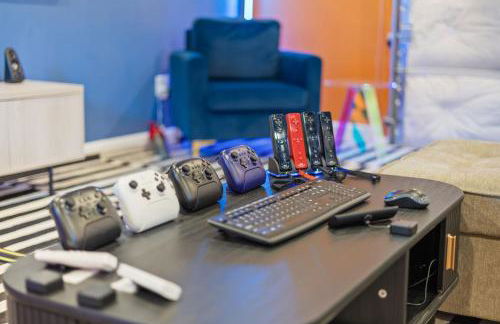 Stay & Play Indy- Indoor Fun - 5 Min to Downtown - Sleeps 10 - Arcade fun - Foto 47