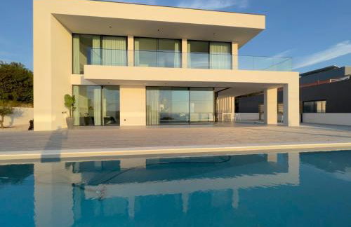 Exclusive Beach House with full sea view, Luxury and Comfort by the Sea - Foto 7