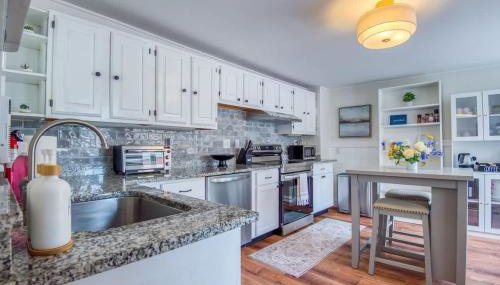 Spacious 6BR close to Portsmouth beaches and UNH - Foto 1