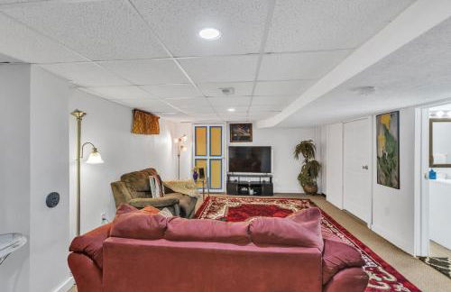 Lovely PET FRIENDLY three bedroom in desirable Urbandale Location! 3 Home by RedAwning - Foto 18