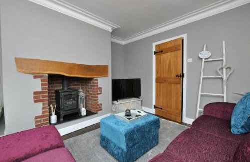 Sailors Cottage - Photo 1