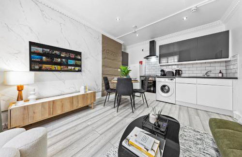 2BR Sleep 6 West London Home Washer Park Wifi Wifi And Parking - Foto 10