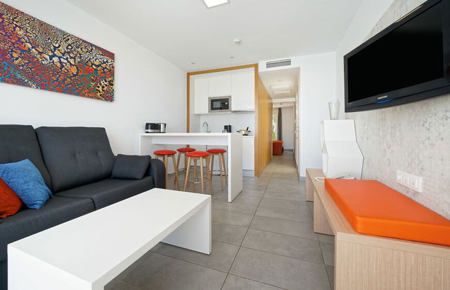 Ura Lara - Adults Only - Photo 8