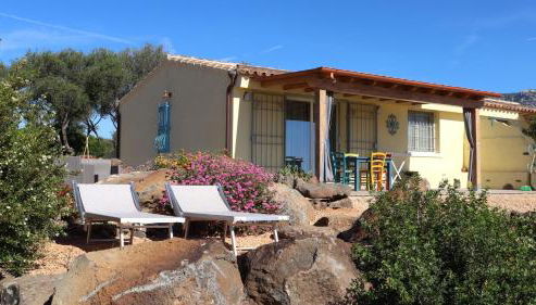 Country villa Sant' Elène- Appartamento Mirto - Foto 2, Garden, sunbed, Garden view