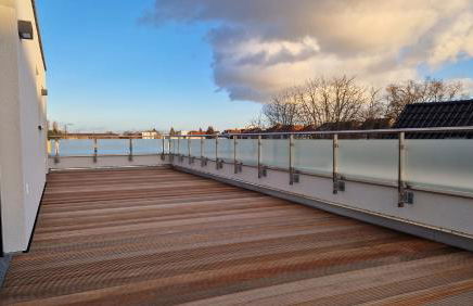 Modern Living Apartment with Sunset Terrace - Lift - Smart TV - XXL Terrasse - Foto 18