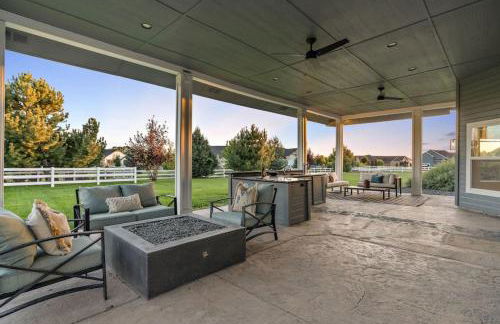 Private Oasis On 2 Acres with Indoor Pool and Theater - Foto 41