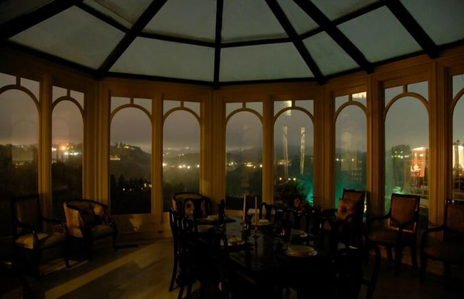 The Stradella Court Mansion - Photo 9