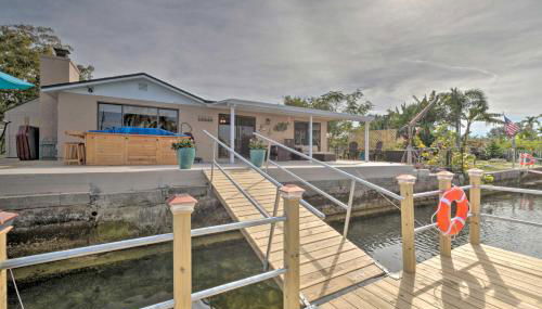 Canalfront Home with Dock and Access to Gulf of Mexico - Foto 3